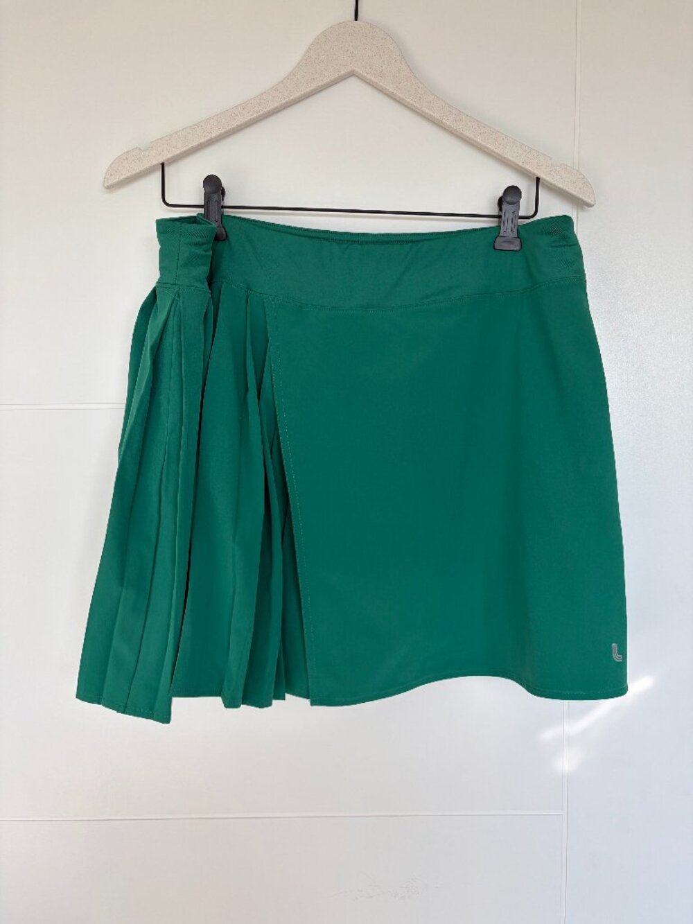 Lolë Green Pleated Skort